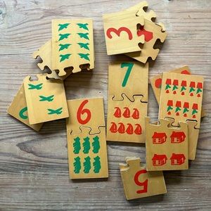 Vintage wood, matching numbers game, home school counting game